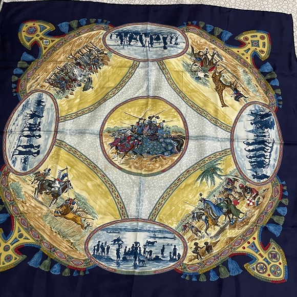 Hermès Silk Scarf with Historical Print - Picture 2 of 9